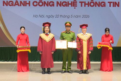 Đẩy mạnh đào tạo công nghệ thông tin cho cán bộ CAND