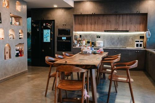 Cận cảnh penthouse 270m² của Ngô Kiến Huy: Thiết kế hiện đại, có phòng gym và khu vườn trên ca