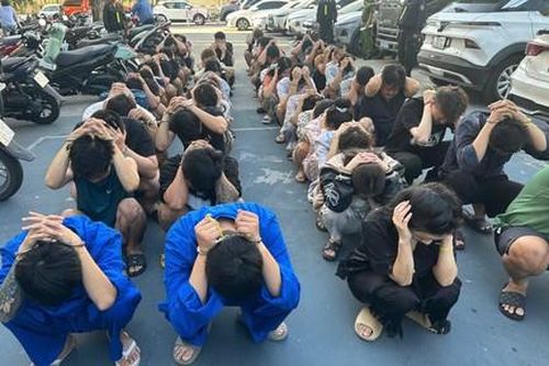 Video Công an TPHCM bắt, xử lý 140 đối tượng trong đường dây ma túy liên tỉnh