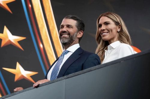 Ông Trump có khả năng bỏ lỡ đám cưới con trai vì vấn đề Iran