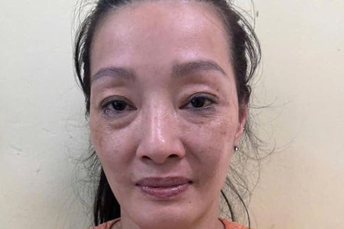 Hà Nội: Mâu thuẫn tại quán bia, khách gọi đồng bọn mang dao bầu truy đuổi nhân viên