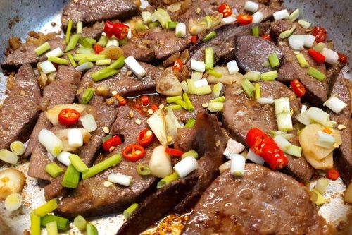 Ăn gan lợn thế nào để bổ dưỡng mà không gây hại?