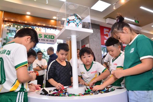 Nhà sách hòa cùng sức nóng World Cup 2026