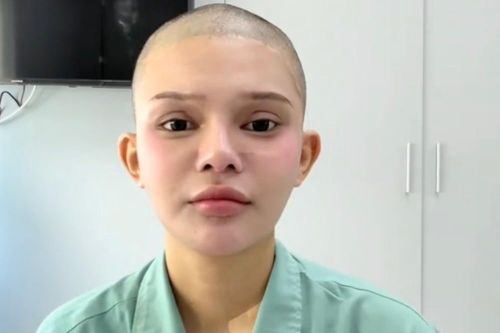 TikToker Đan Thy cạo đầu, điều trị ung thư ở tuổi 23