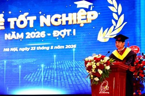 Học viện Công nghệ Bưu chính Viễn thông trao bằng tốt nghiệp cho tân tiến sĩ, thạc sĩ và kỹ sư