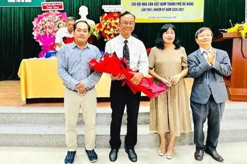 Khẳng định vai trò đầu tàu văn học địa phương của Chi hội Nhà văn Việt Nam thành phố Đà Nẵng