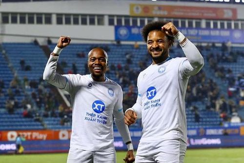 Percy Tau chia tay T. Nam Định