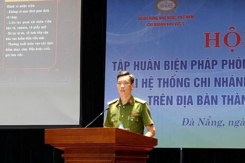Tăng cường kỹ năng nhận diện, xử lý tình huống cướp ngân hàng sử dụng vũ khí