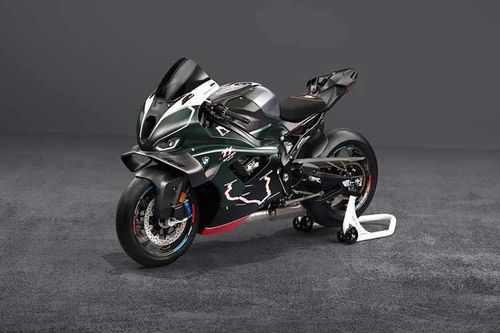 [GALELLRY] BMW ra mắt 115 chiếc M1000RR Isle of Man TT bản đặc biệt