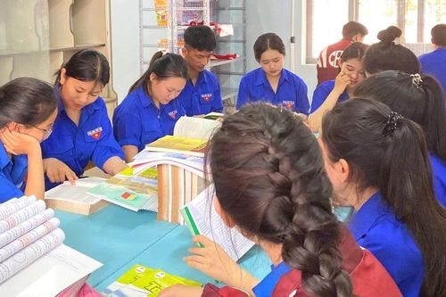Chưa tuyển sinh năm học 2026-2027, một trường học đã đi 'xin' sách cho học trò