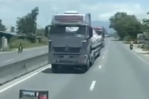 Thực hư vụ 2 xe tải 'chạy ngược chiều' trên Quốc lộ 1 qua Khánh Hòa