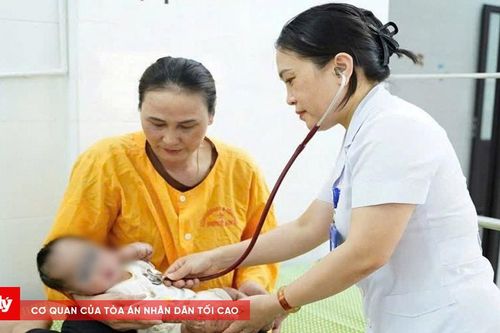 Điều trị thành công bé gái mắc bệnh vảy cá bẩm sinh hiếm gặp