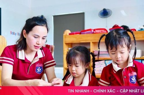 Lan tỏa lối sống xanh từ mô hình tái chế phế liệu thành đồ dùng học tập