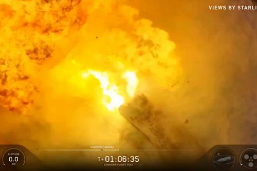 Cảnh tàu vũ trụ Starship của Elon Musk nổ tung giữa đại dương