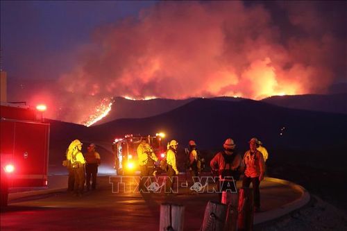 Mỹ: Bang California huy động 2.800 lính cứu hỏa cho mùa cao điểm cháy rừng