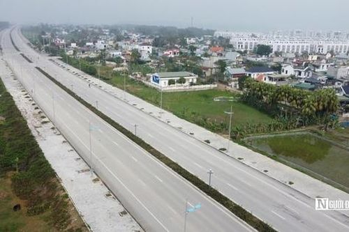 Thanh Hóa tăng tốc hoàn thiện tuyến đường ven biển dài hơn 96km