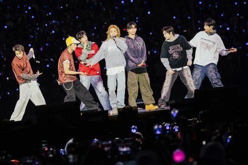 BTS đạt cột mốc mà trước đó chỉ Coldplay từng làm được tại sân vận động hơn 100 năm tuổi