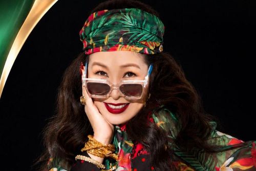 Hình ảnh NSND Hồng Vân thi Hoa hậu Hòa bình Việt Nam gây bất ngờ
