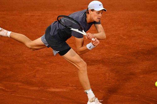 Roland Garros 2026: Carlos Alcaraz rút lui và cơ hội lịch sử của Jannik Sinner