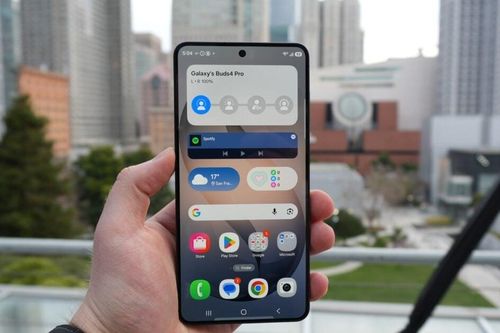 Samsung có thể phá bỏ truyền thống khi trang bị màn hình OLED của BOE cho dòng Galaxy S27
