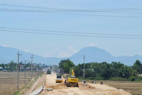 Thi công đường dẫn cầu An Bình: Nỗ lực hoàn thành trong tháng 7