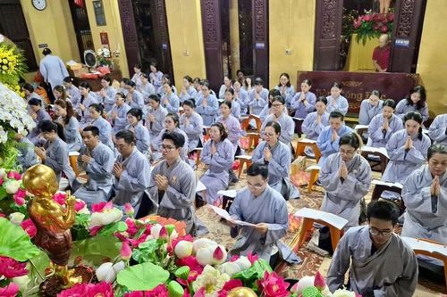 Hà Nội: Câu lạc bộ Thanh thiếu niên Phật tử chùa Quán Sứ tổ chức Đại lễ Phật đản