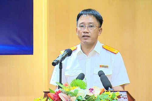 Ngành thuế phản hồi thông tin: Nợ thuế trên 10.000 đồng cũng bị hoãn xuất cảnh