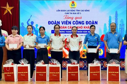 Cụm thi đua số 3 - LĐLĐ tỉnh ký kết giao ước thi đua năm 2026