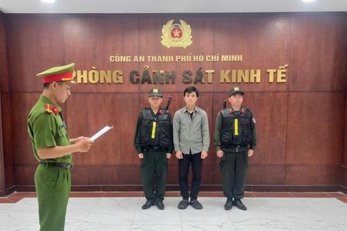 TP.HCM: Khởi tố đối tượng bán giày dép giả mạo nhãn hiệu nổi tiếng, thu lợi hơn 3,5 tỷ đồng