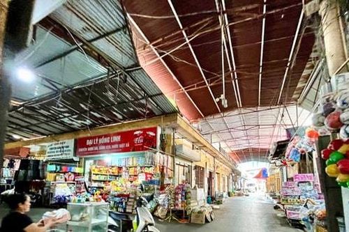 Xã Sóc Sơn sẵn sàng cưỡng chế hộ kinh doanh không chấp hành quy định tại chợ Phủ Lỗ