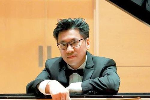Nghệ sĩ piano Lưu Hồng Quang: Mong muốn đóng góp cho quê hương bằng nghệ thuật