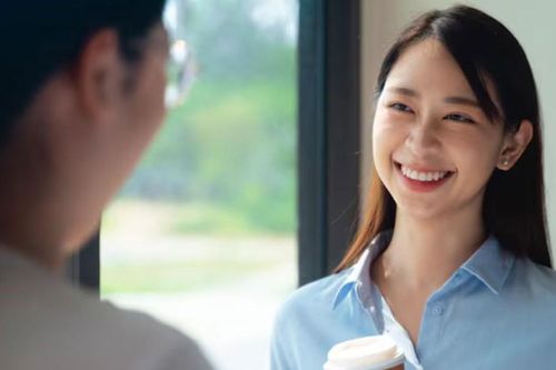 5 nguyên tắc giao tiếp giúp người EQ cao đi đến đâu cũng được lòng người khác