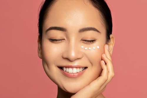 Các bước skincare cách nhau bao nhiêu phút là 'chuẩn' cho da?