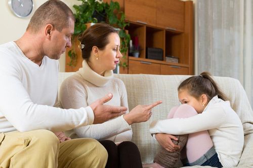 Điều gì xảy ra khi cha mẹ trở chủ nhân của những đứa trẻ?