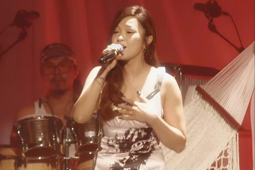 Mốt váy ngủ của Suni Hạ Linh