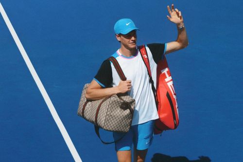 Bóng đá mất 'ngai vàng' xa xỉ vào tay tennis