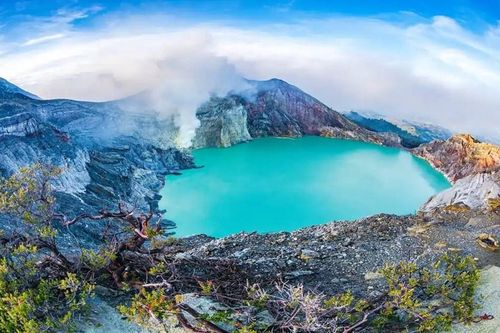 'Ngọn lửa xanh' của Indonesia: Công viên địa chất toàn cầu UNESCO Ijen