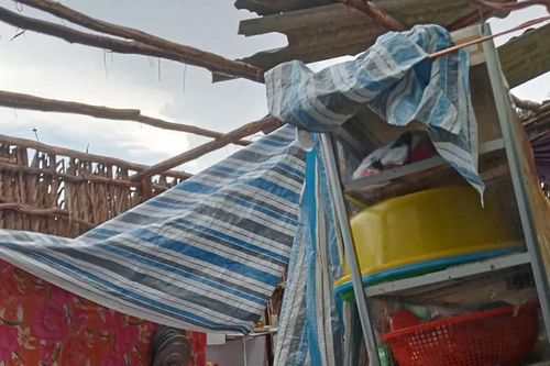 Hơn 90 căn nhà ở Cà Mau bị ảnh hưởng do lốc xoáy