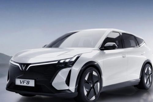 VinFast VF 8 bản mới khác biệt gì so với đời trước?