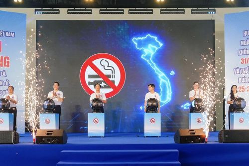 Hơn 1.500 đoàn viên, thanh niên mít tinh hưởng ứng Ngày thế giới không thuốc lá