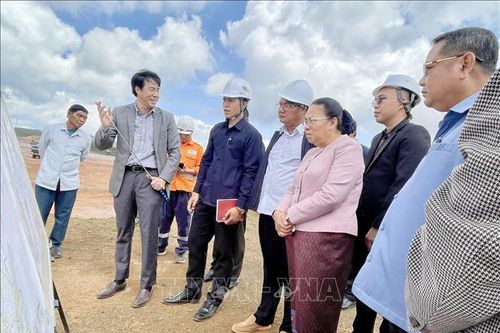 Phó Chủ tịch Quốc hội Lào thăm, làm việc tại Dự án đầu tư trọng điểm của Việt Nam
