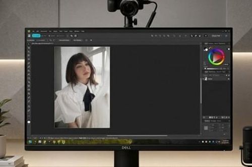 Canva miễn phí phần mềm chỉnh ảnh giá 1,9 triệu đồng, sắp 'phế truất' Adobe Photoshop?