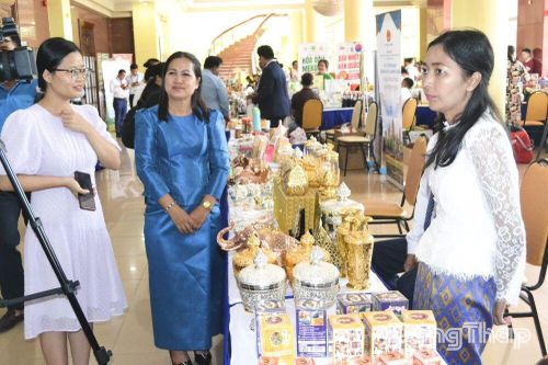Mở rộng không gian hợp tác thương mại biên giới