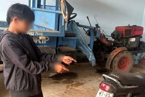 Công an xã Đak Đoa xử lý 3 thiếu niên cướp giật tiền của người khuyết tật