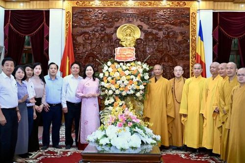 Ninh Bình: Chủ tịch Ủy ban MTTQVN tỉnh chúc mừng Phật đản tại Trung tâm Phật giáo Trúc Lâm Thiên Trường