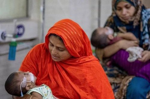 Dịch sởi bùng phát ở Bangladesh, hơn 500 trẻ em tử vong