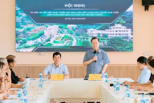 Liên kết ba nhà chăm sóc người cao tuổi
