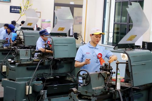Công nhân Thủ đô đổi mới sáng tạo, nâng cao năng suất lao động