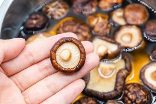 Ngâm mộc nhĩ, nấm hương sai cách có thể 'rước họa': 3 lỗi quen thuộc nhiều người vẫn mắc