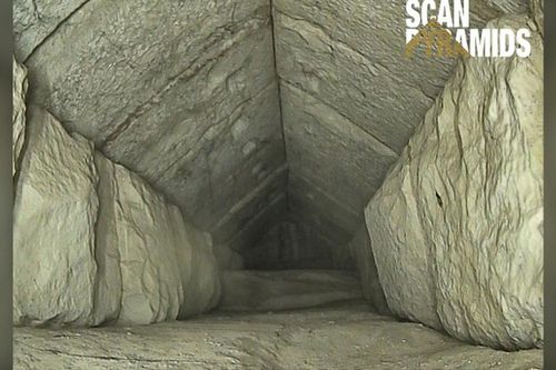 Dùng tia vũ trụ quét bên trong Kim tự tháp Giza, phát hiện bí mật không tưởng bị niêm phong suốt 4.500 năm